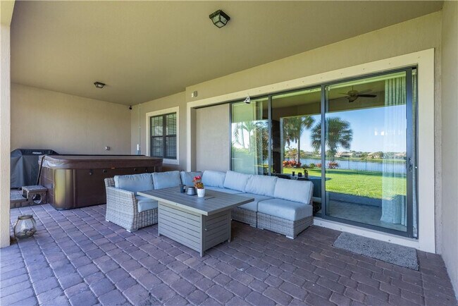 Building Photo - 3425 Siena Cir