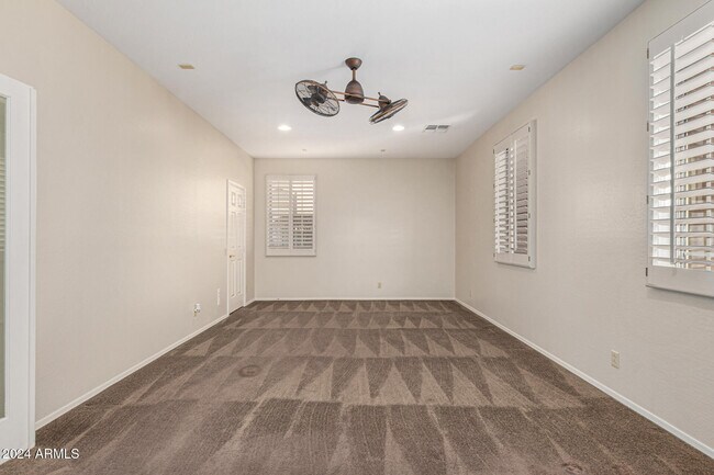 Building Photo - 24008 S Starcrest Dr