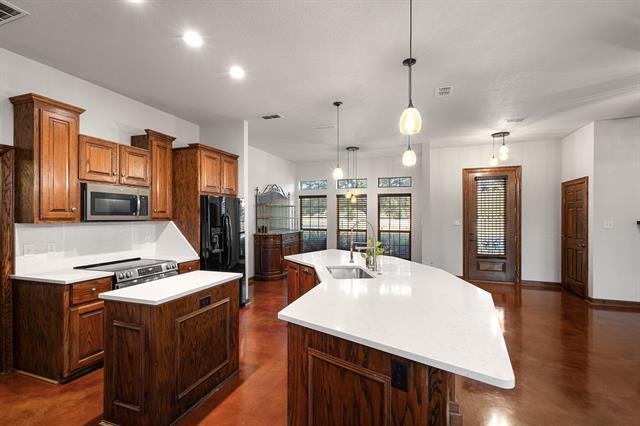 Building Photo - 19 Shady Creek Ln