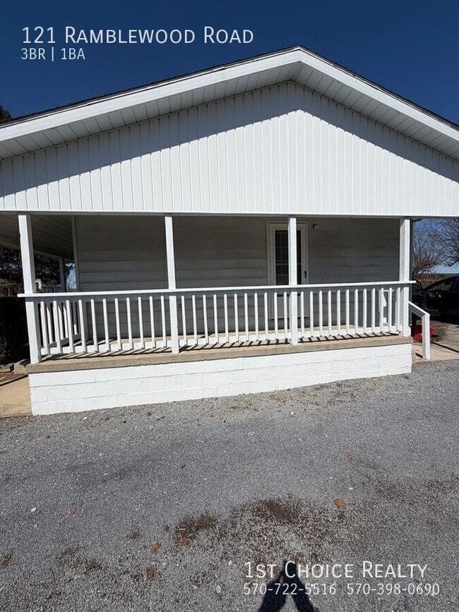 Building Photo - 121 Ramblewood Rd