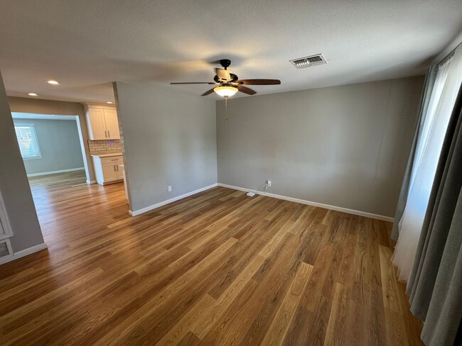 Building Photo - 1040 S Grand