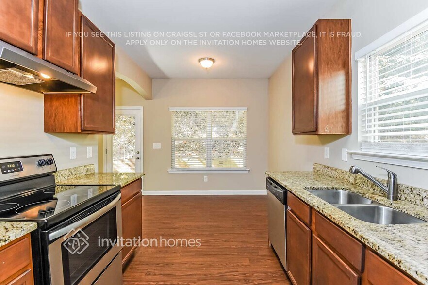Building Photo - 483 Lobdale Falls Dr