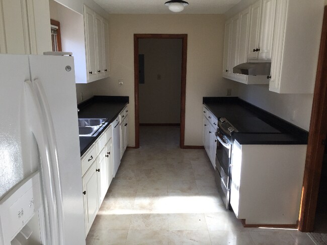 Building Photo - 123 Bonaparte Dr