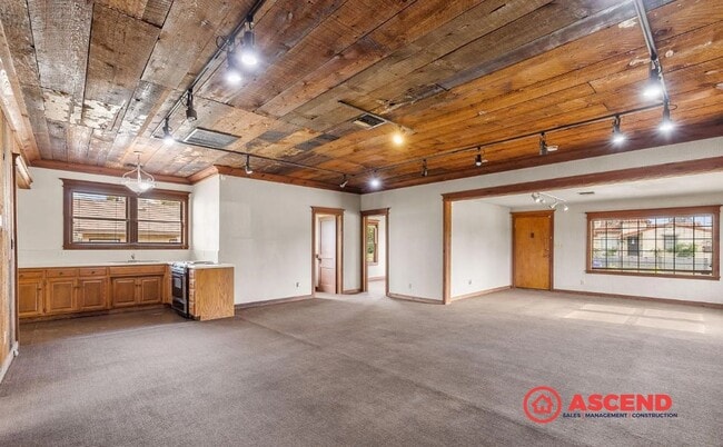 Building Photo - 400 E Belle Terrace