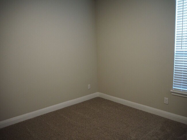 Building Photo - 2505 Starling St