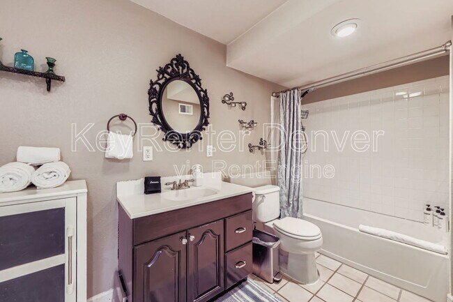 Building Photo - 12295 Crabapple St