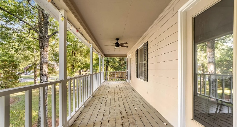 Building Photo - 552 Blue Rock Dr