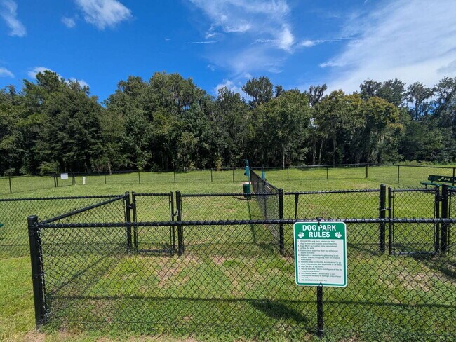 Building Photo - "September Rent Free! - Beautiful 2/2 Southside Condo On Gate Parkway with Lots of Amenities!"