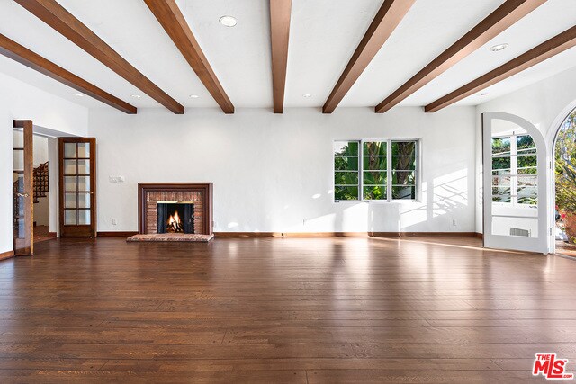 Building Photo - 711 N Linden Dr