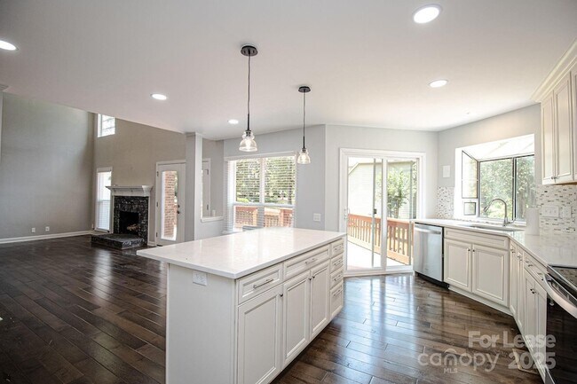 Building Photo - 14401 Widgeon Ct