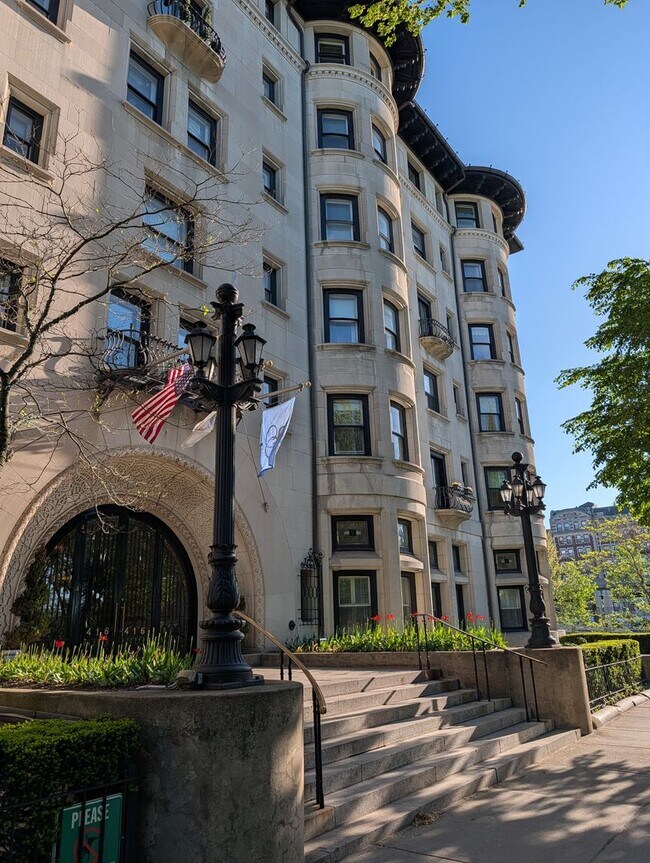 Building Photo - 416 Commonwealth Ave