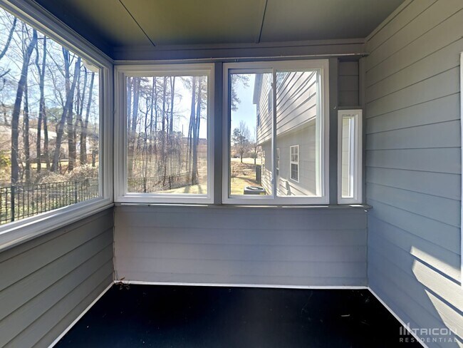 Building Photo - 4856 Lake Park Ln