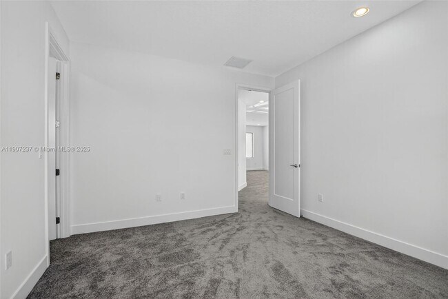 Building Photo - 8215 Crystal Downs Ave