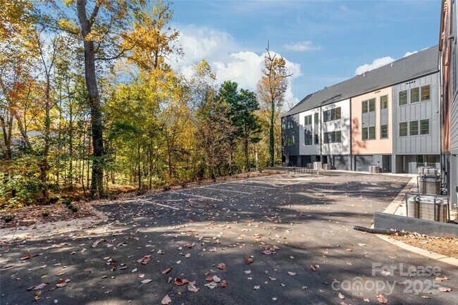 Building Photo - 1314 Carolyn Dr