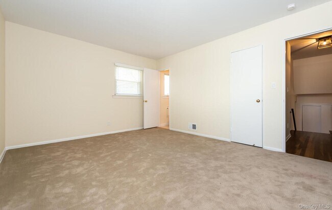 Building Photo - 53 East Dr