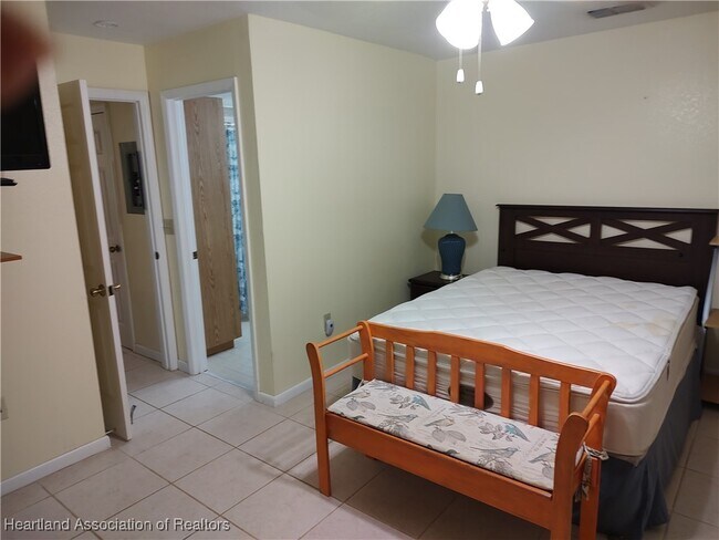 Building Photo - 216 Duane Palmer Blvd