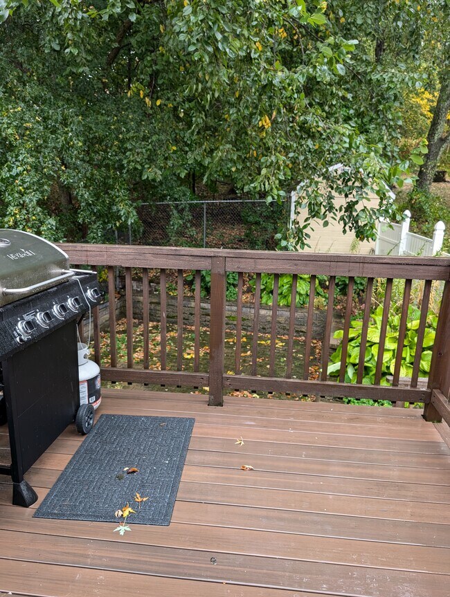 Building Photo - 121 Franklin St