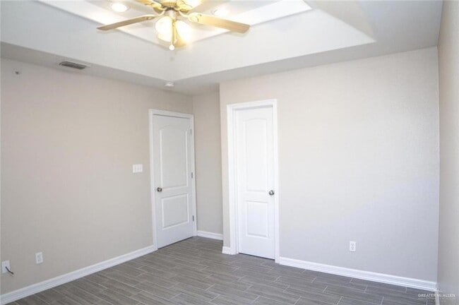 Building Photo - 213 S 49th St