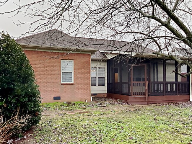 Building Photo - 2302 Amber Glen Dr