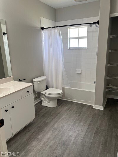 Building Photo - 1107 Enrique St E