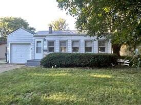 Building Photo - 814 W Vine St