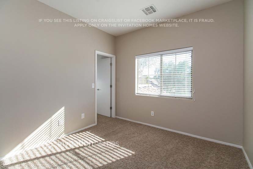 Building Photo - 44248 W Neely Dr