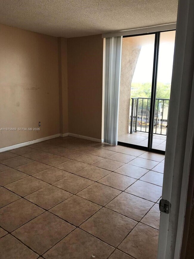 Building Photo - 16751 NE 9th Ave