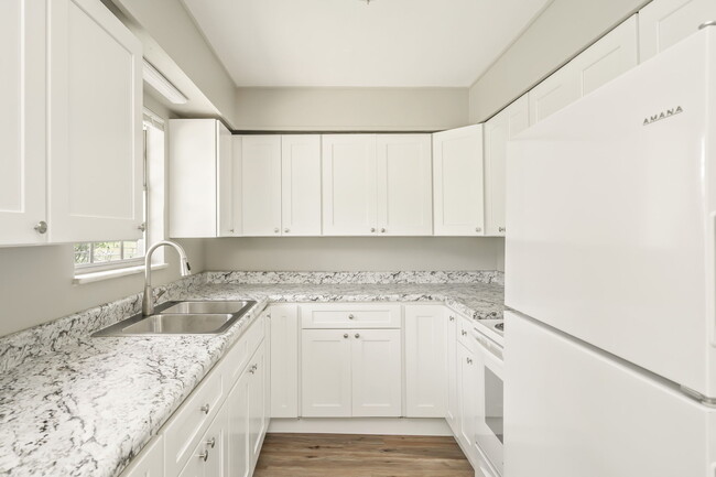 Building Photo - 206 Bowers Cir