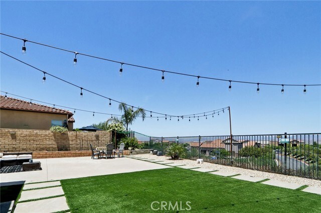 Building Photo - 25220 Golden Maple Dr