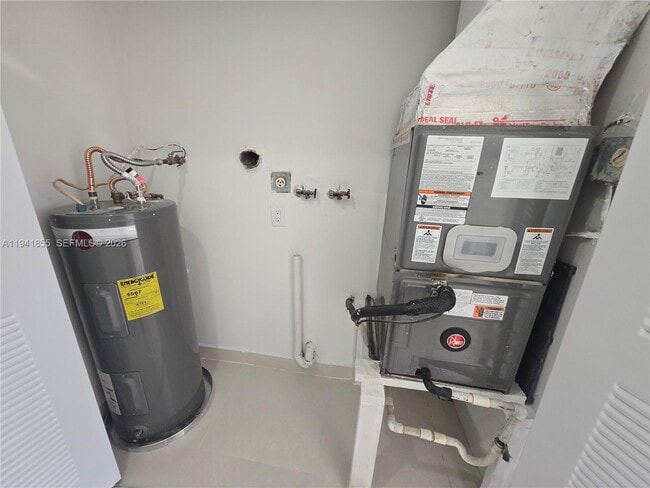 Building Photo - 14827 SW 80th St