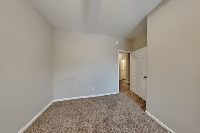 Building Photo - 20203 Stonegrove Ct