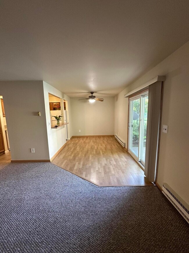Building Photo - 7605 Woodview St