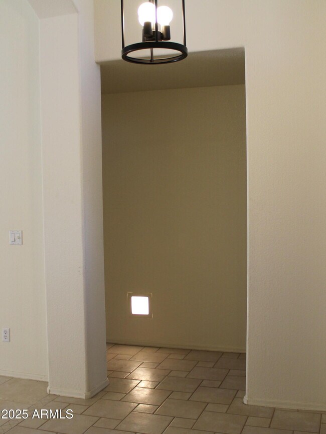 Building Photo - 14543 W Bison Path