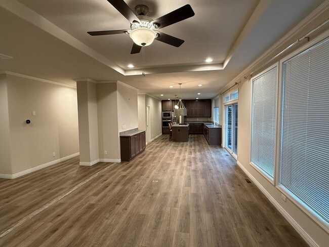 Building Photo - 17069 Norwalk Rd