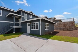 Building Photo - 20 Hokupa St