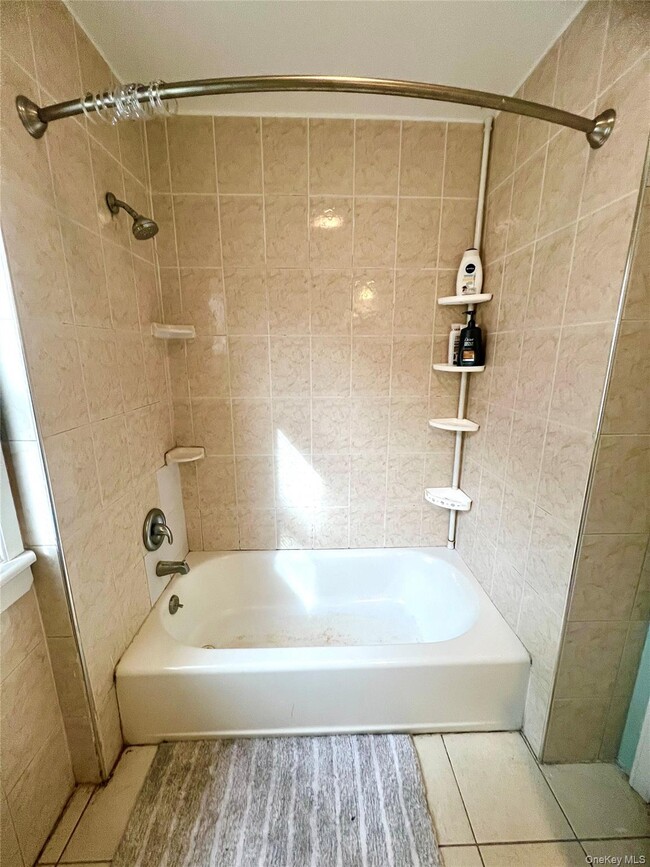 Building Photo - 11 Liberty St