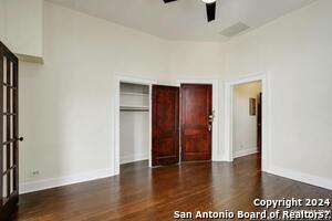 Building Photo - 423 W Woodlawn Ave