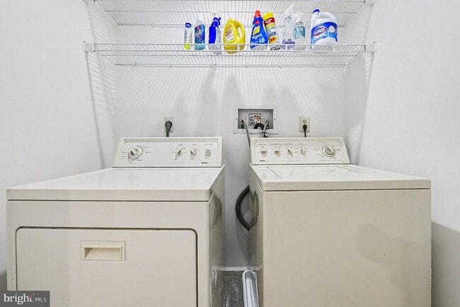 Building Photo - 1522 Isaacs Ct