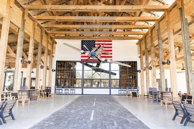 Building Photo - 414 Lilly Bell Ln