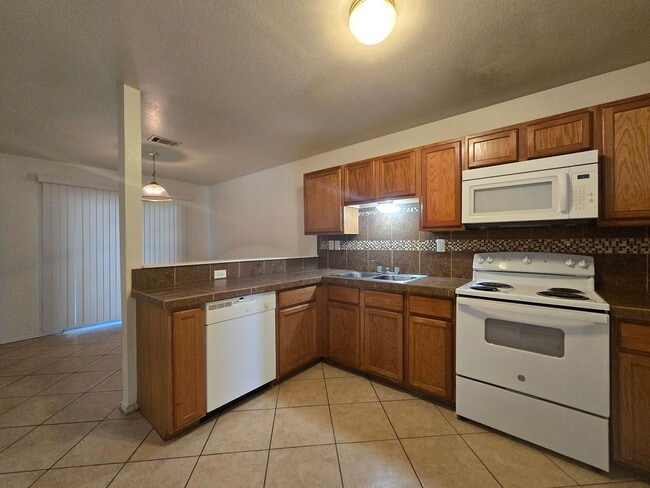 Building Photo - SECTION 8/HUD ACCEPTED & FIRST FULL MONTH $99 - AVAILABLE NOW!