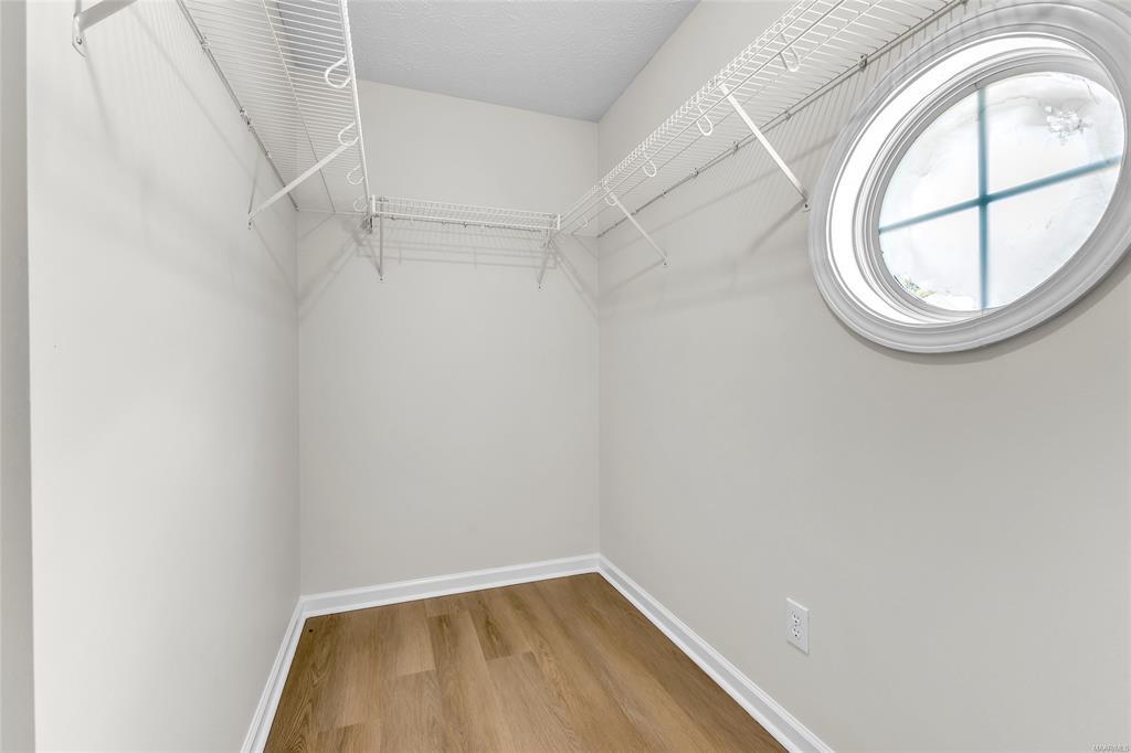 Building Photo - 3925 Claiborne Cir