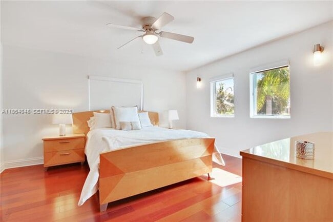 Building Photo - 257 N Coconut Ln