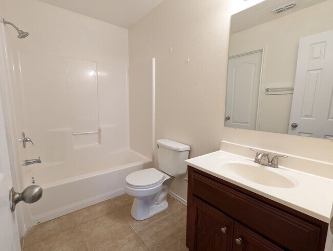Building Photo - 813 W Arroyo Park Ln