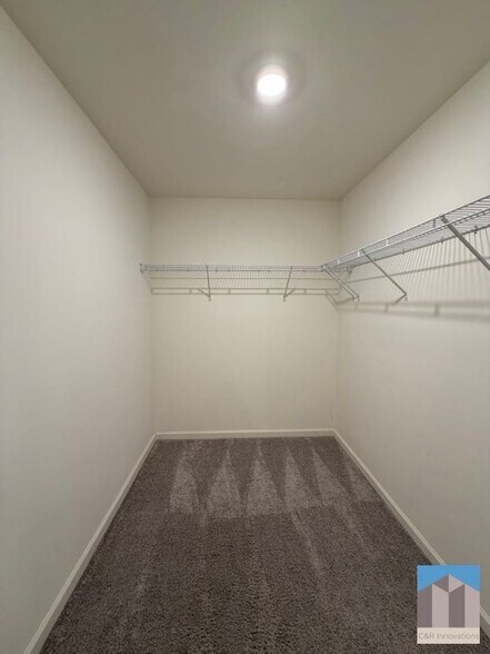 Building Photo - 3520 Condor Ct SW