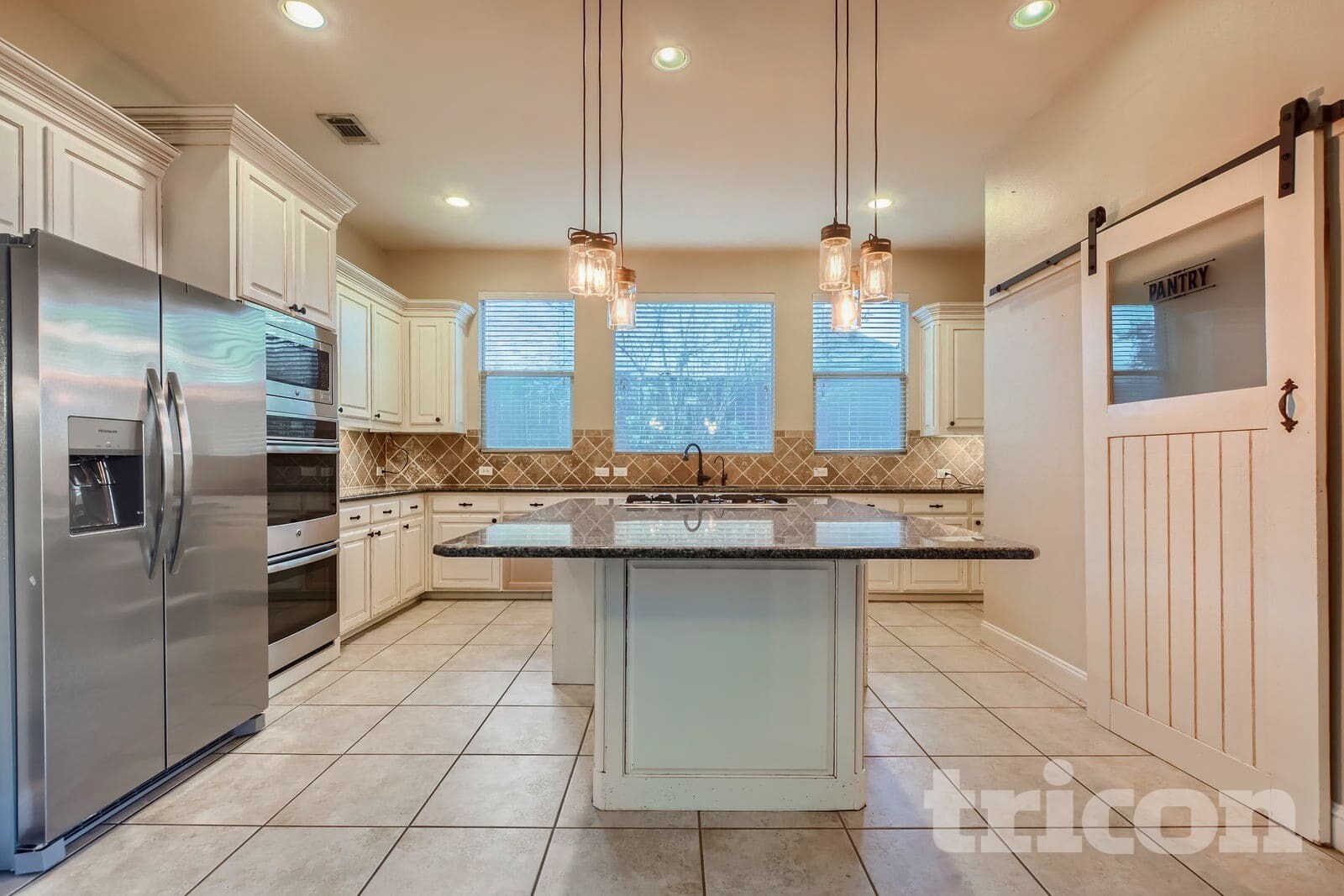 Building Photo - 727 Fairfax Lane