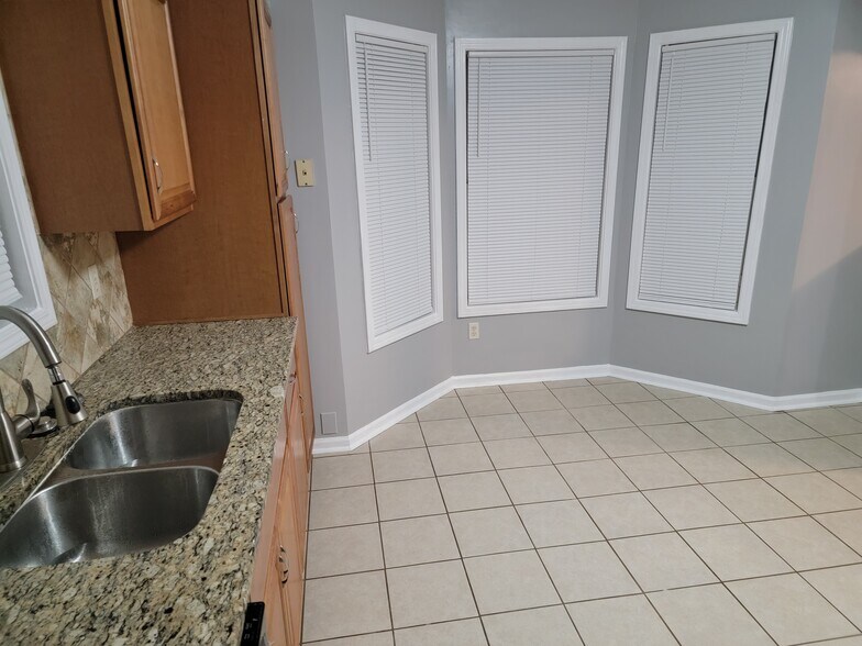 Primary Photo - 321 Acaro Ct
