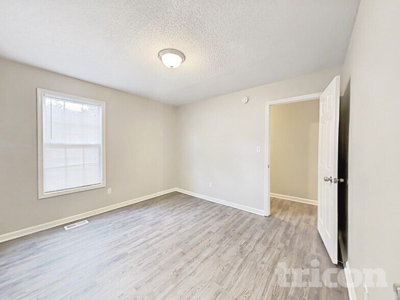 Building Photo - 1031 Castle Rock Ct