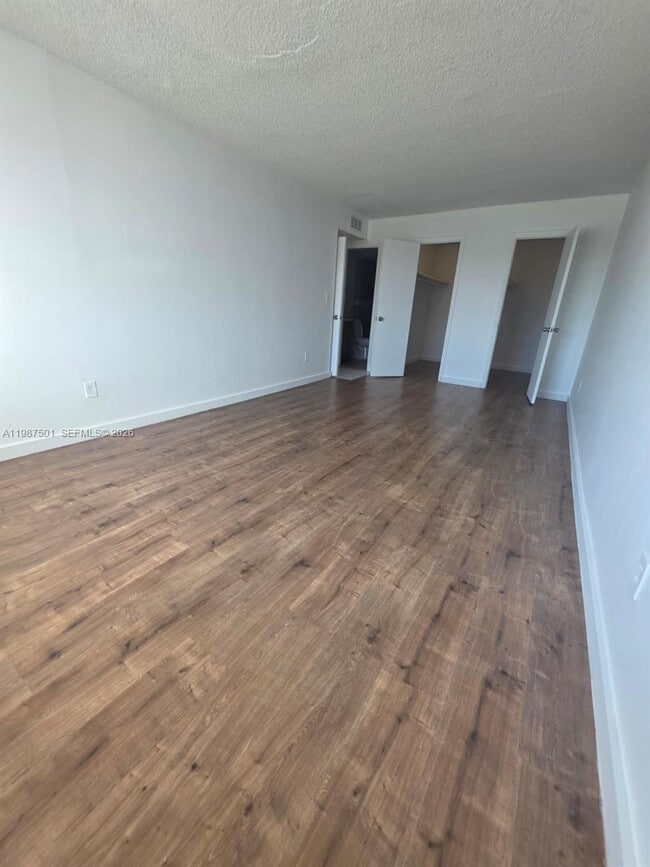 Building Photo - 494 NW 165th St