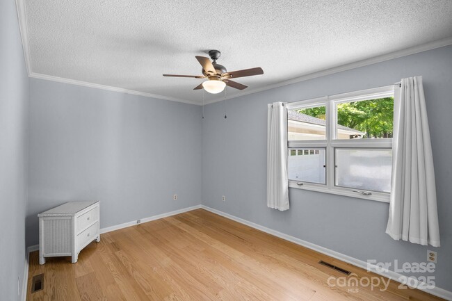 Building Photo - 173 Riverwood Rd