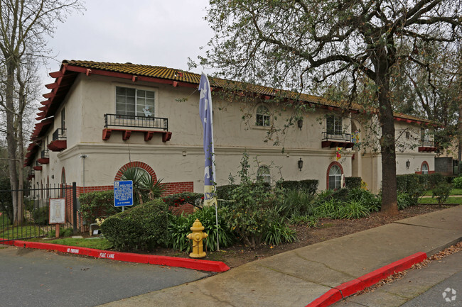 Building Photo - Governor's Plaza Apartments